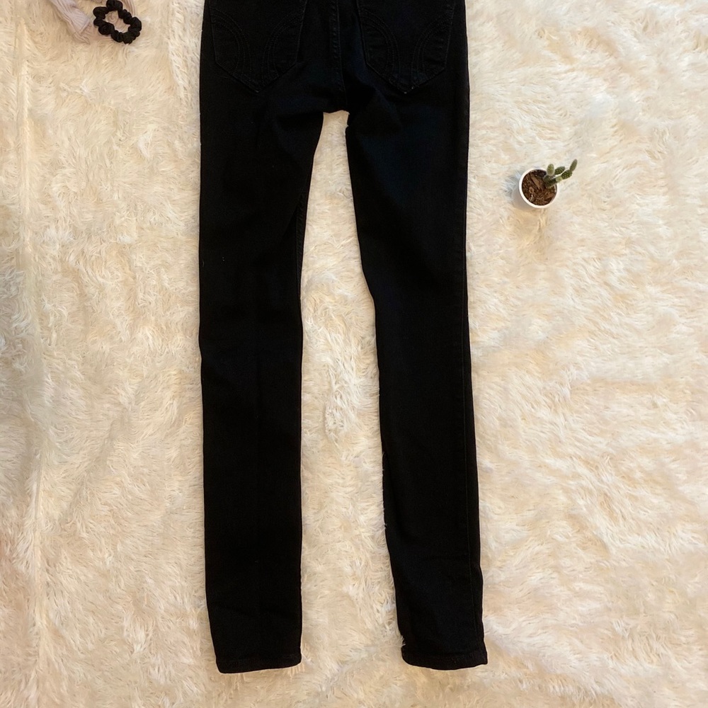 Black Hollister skinny jeans - Picture 5 of 5